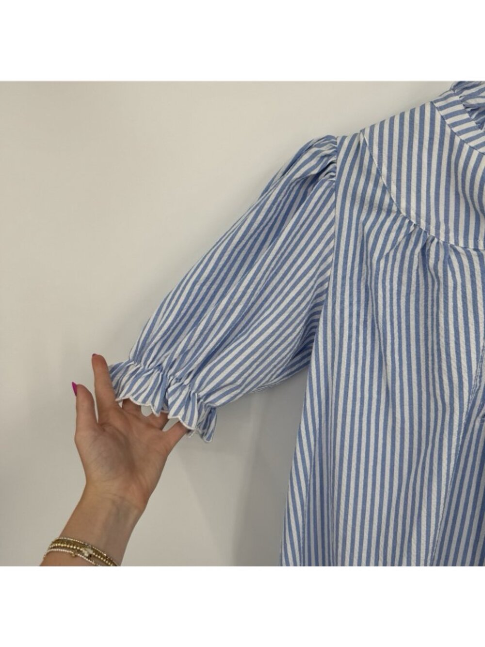 Pomander Place by Tuckernuck Blue Stripe Selena Blouse sz XS Puff Sleeve Ruffle - Picture 3 of 6
